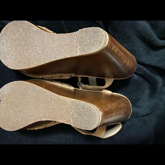 Steve Madden WYLIEE leather t-strap sandal - Picture 7 of 7